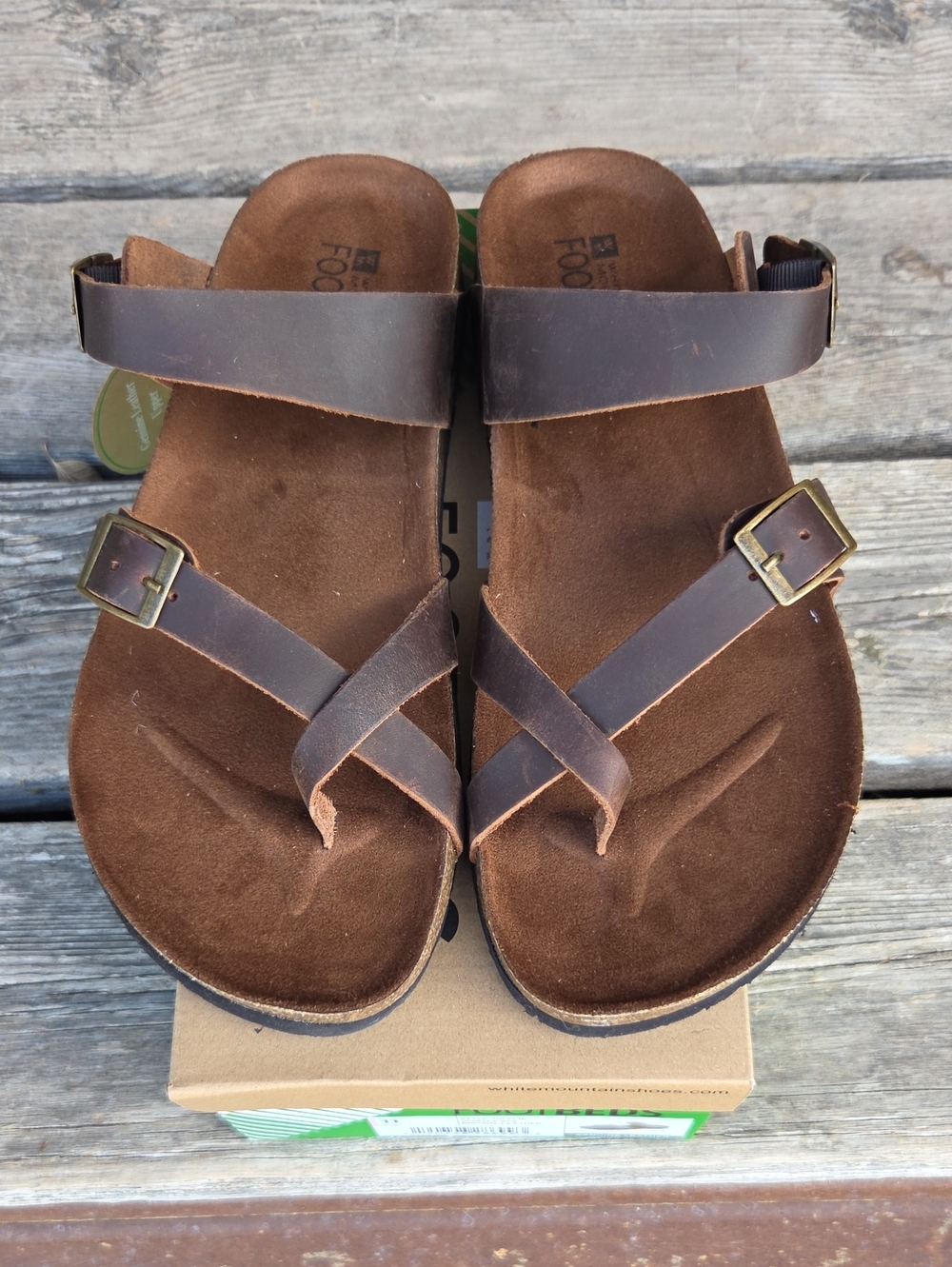 NWT White Mountain Gracie Genuine Oiled Leather Flip Flop Sandals in Dark Brown